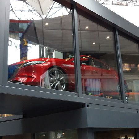 Glascontaineranlage für BMW